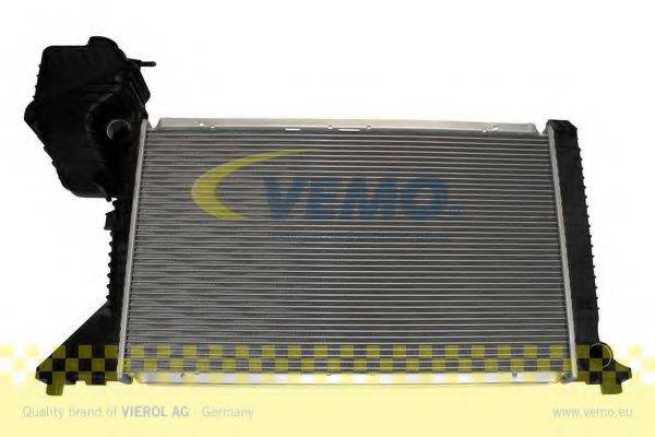 VEMO V30601282 Радіатор, охолодження двигуна